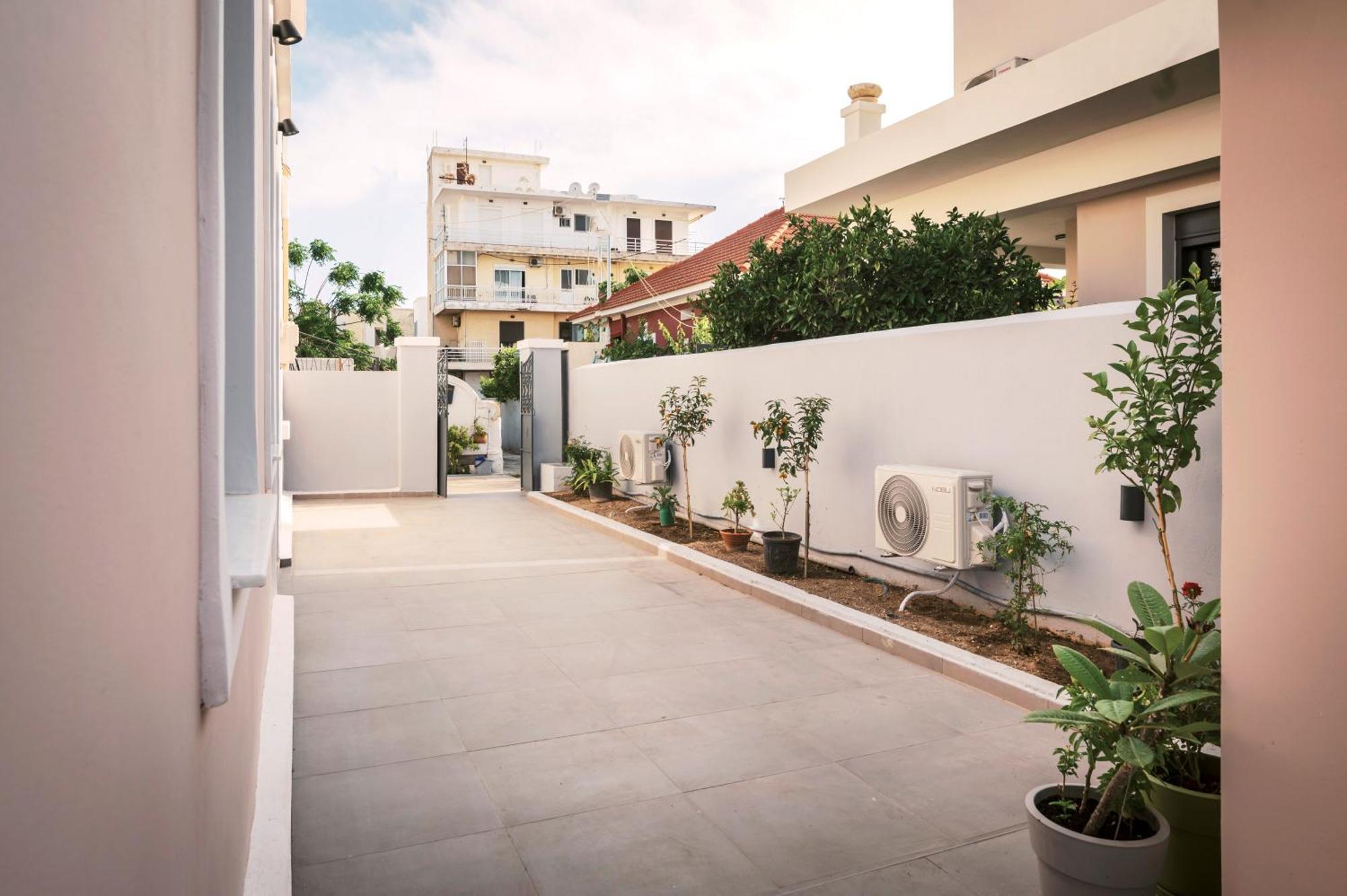 Quattro Zie Villa Rhodes City ภายนอก รูปภาพ
